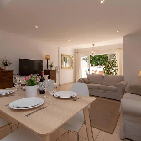 Palms 4 - Three Bed شقة *